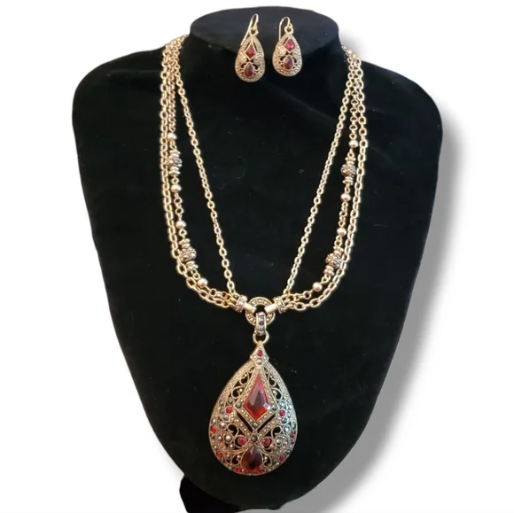 Vintage Gold & Red Teardrop Marquisite Pendant on Multi-Chain Necklace Set - Picture 4 of 15